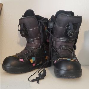 Roxy Snowboarding Boots